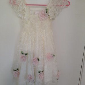 Girls lace dress